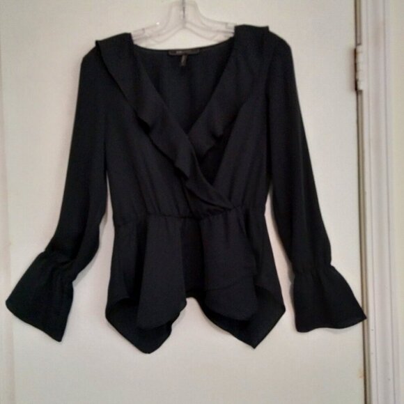 Black Long Sleeve Top Ruffled Low Neck&Cuffs Layers of Pointed Cuts on Hem Sz S - Picture 1 of 12